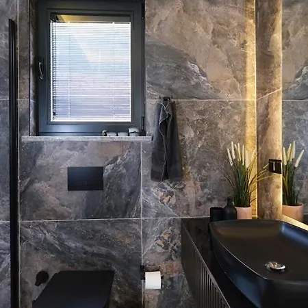 Luxury With A Private Pool * 阿拉尼亚