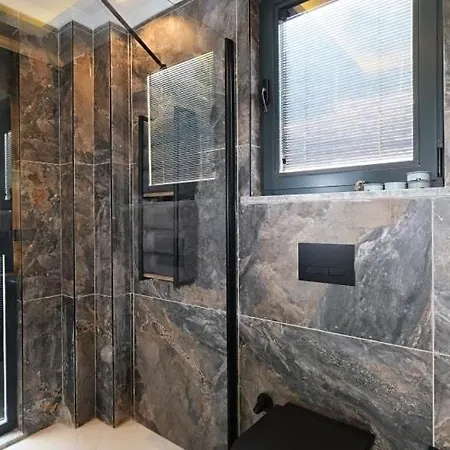 Luxury With A Private Pool *