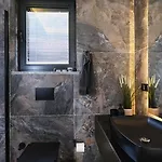 Luxury With A Private Pool * 阿拉尼亚