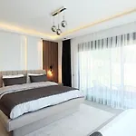 别墅 Luxury With A Private Pool 阿拉尼亚