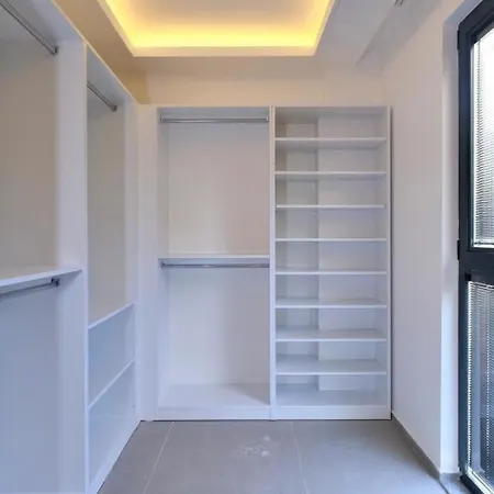 Luxury With A Private Pool Willa