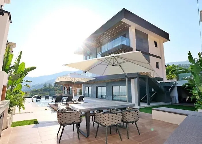 Luxury With A Private Pool *