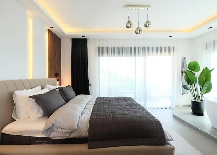 Luxury With A Private Pool Αλάνια